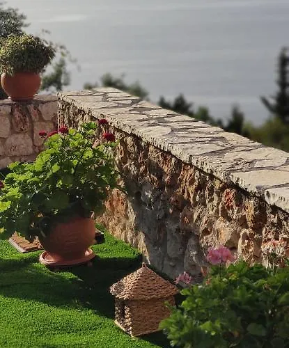 Nereid Glafki * Áyios Nikítas