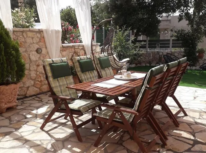 Nereid Glafki Villa *